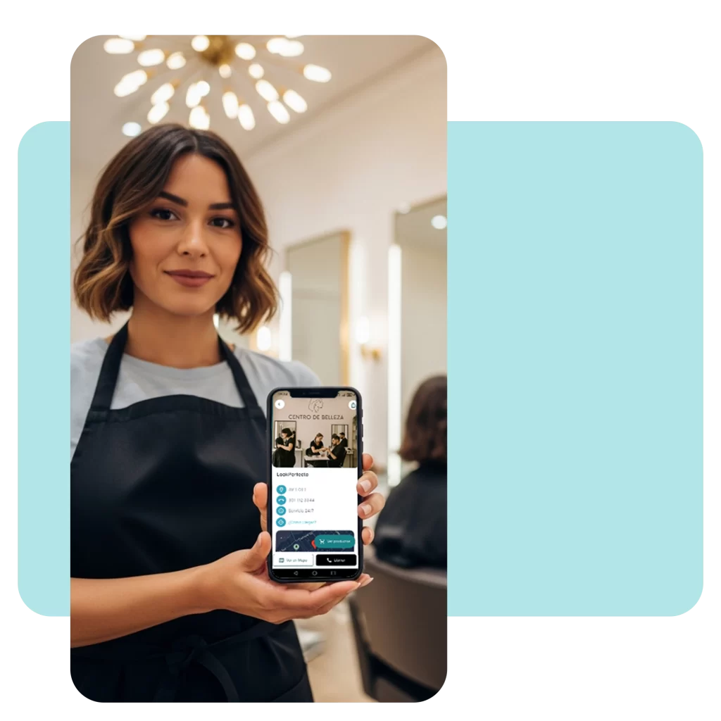 Profesional de estética sosteniendo un smartphone que muestra el sistema de selección de especialistas y horarios de Zencillo Revolution.